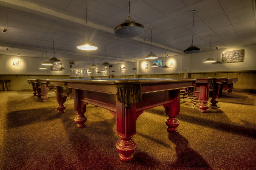 pool-hall-gf07e0608b_1280